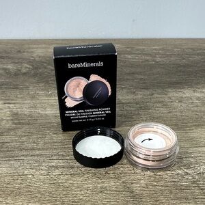 bareMinerals Mineral Veil Finishing Powder
0.75 g Mini
